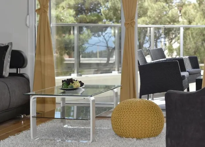 Apartman Hani 1 - One Bedroom With Balcony And Sea View