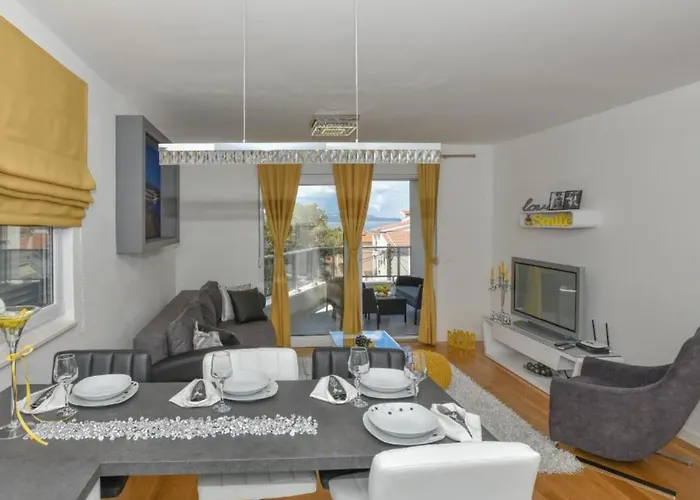 Apartman Hani 1 - One Bedroom With Balcony And Sea View