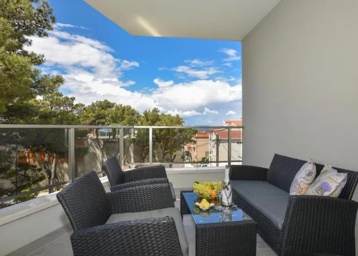 Hani 1 - One Bedroom With Balcony And Sea View Apartman *