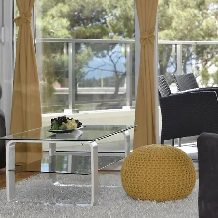 Apartman Hani 1 - One Bedroom With Balcony And Sea View