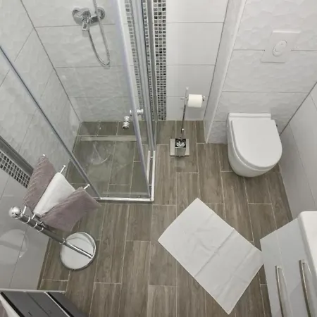 Hani 1 - One Bedroom With Balcony And Sea View * Makarska